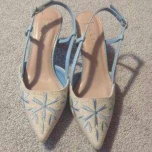 Nicole Miller Beige and Blue Heels